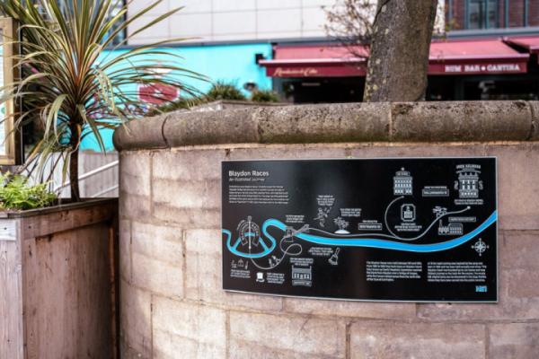 blaydon races plaque cathedral sq